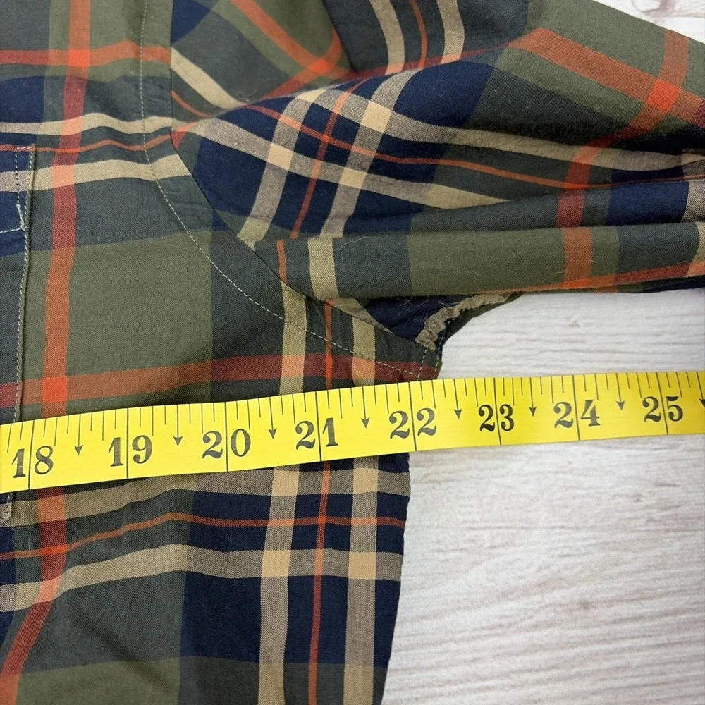 Banana Republic Untucked Fit Shirt Men's Large Plaid Green Blue Button Up